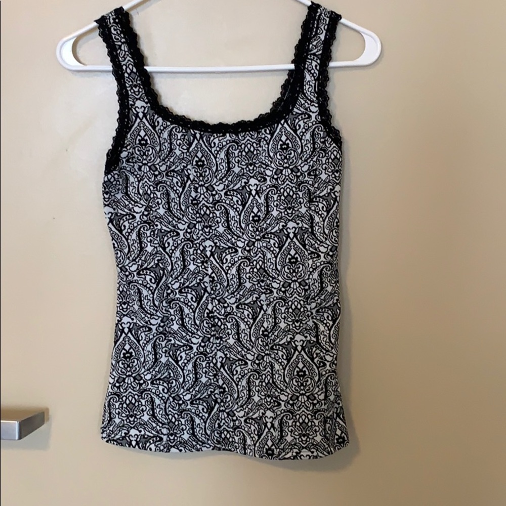 New White house black market top